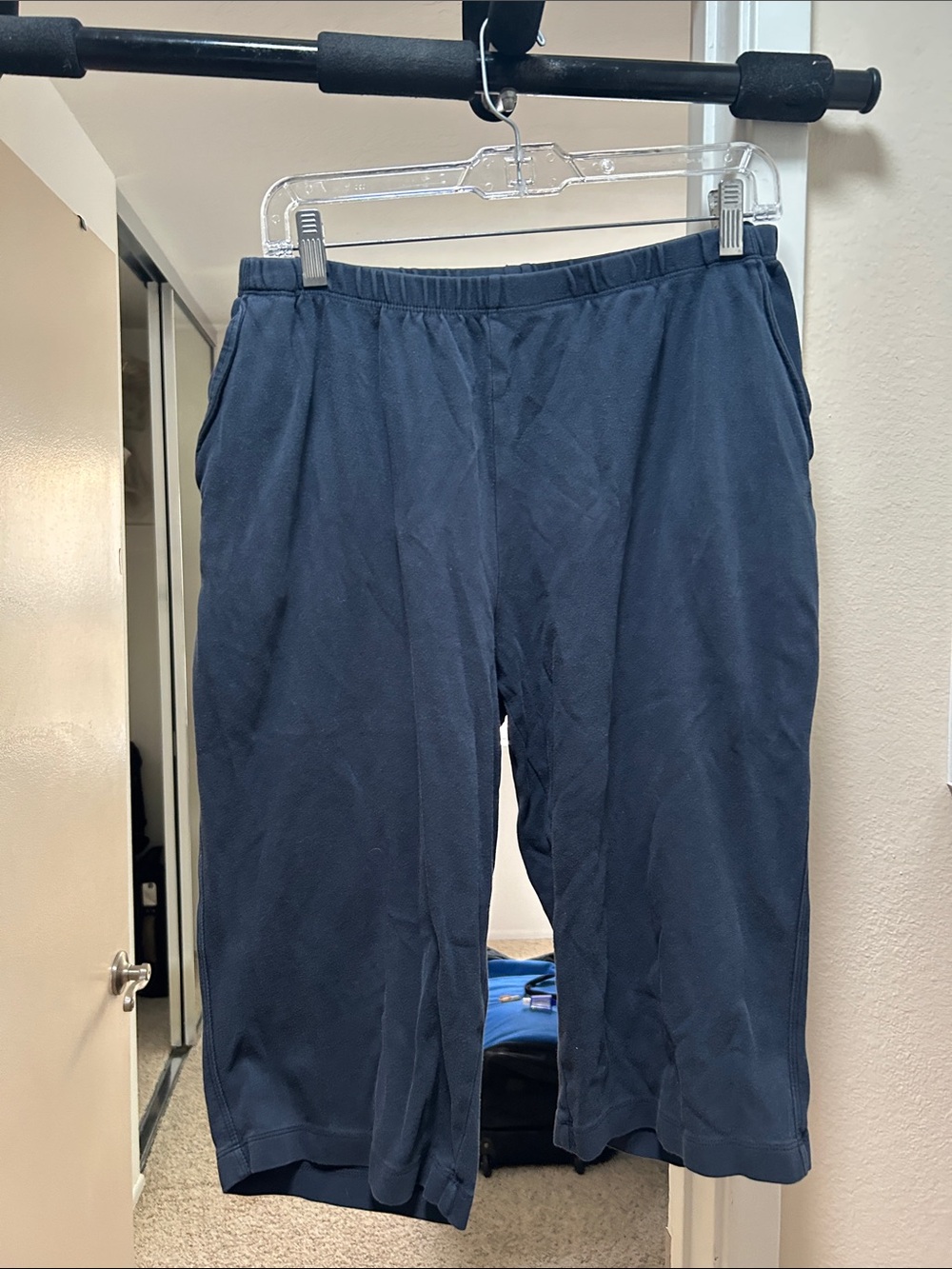 Land’s End Navy Blue Sport Knit Capri Elastic-Waist Pants